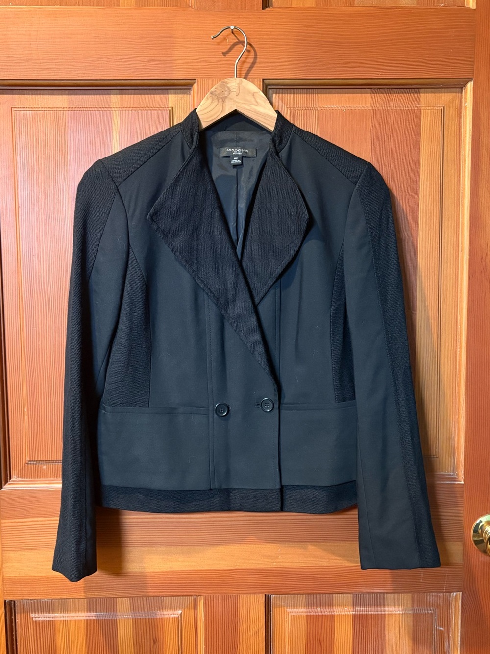 Ann Taylor Black Cropped Blazer 6p Petite